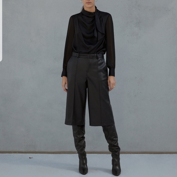 Zara Pants - Zara faux leather shorts